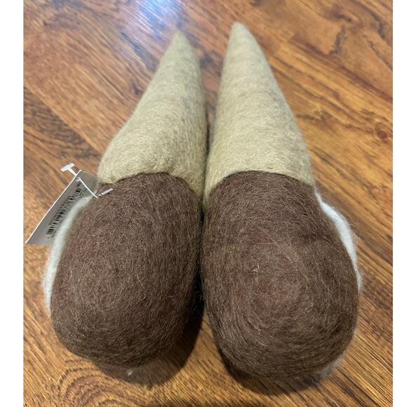Nordstrom Farmhouse Pottery Felt Christmas Gnomes (2) Neutral Tones 11x3 NWT - Picture 3 of 8